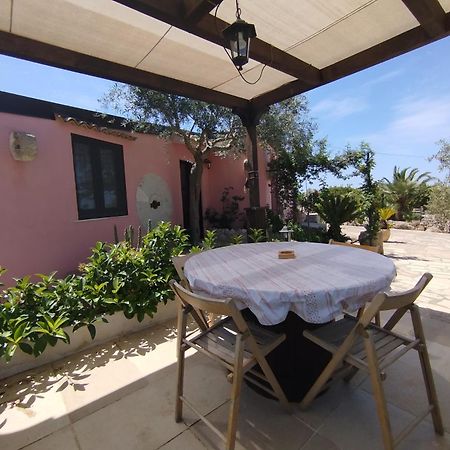 Dependance In Villa Con Piscina Ragusa Eksteriør billede