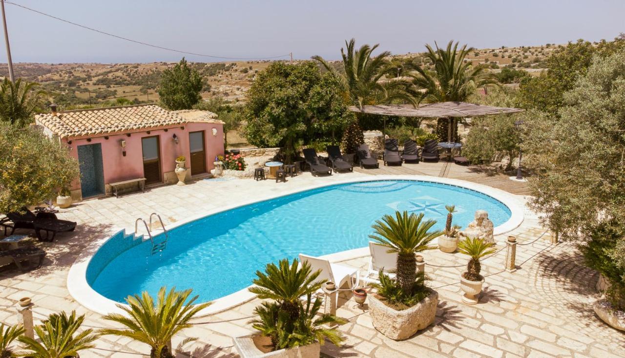 Dependance In Villa Con Piscina Ragusa Eksteriør billede